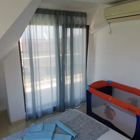 Via Sunride 1 - Maisonette By The Sea شقة