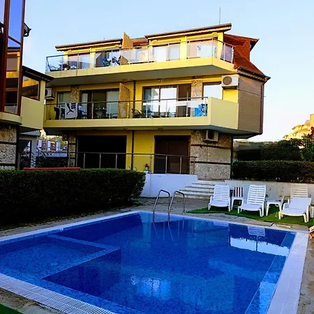 Via Sunride 1 - Maisonette By The Sea شقة